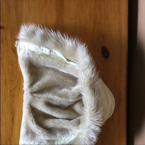 Ladies Billabong Corduroy Sherpa Jacket - Picture 3 of 6